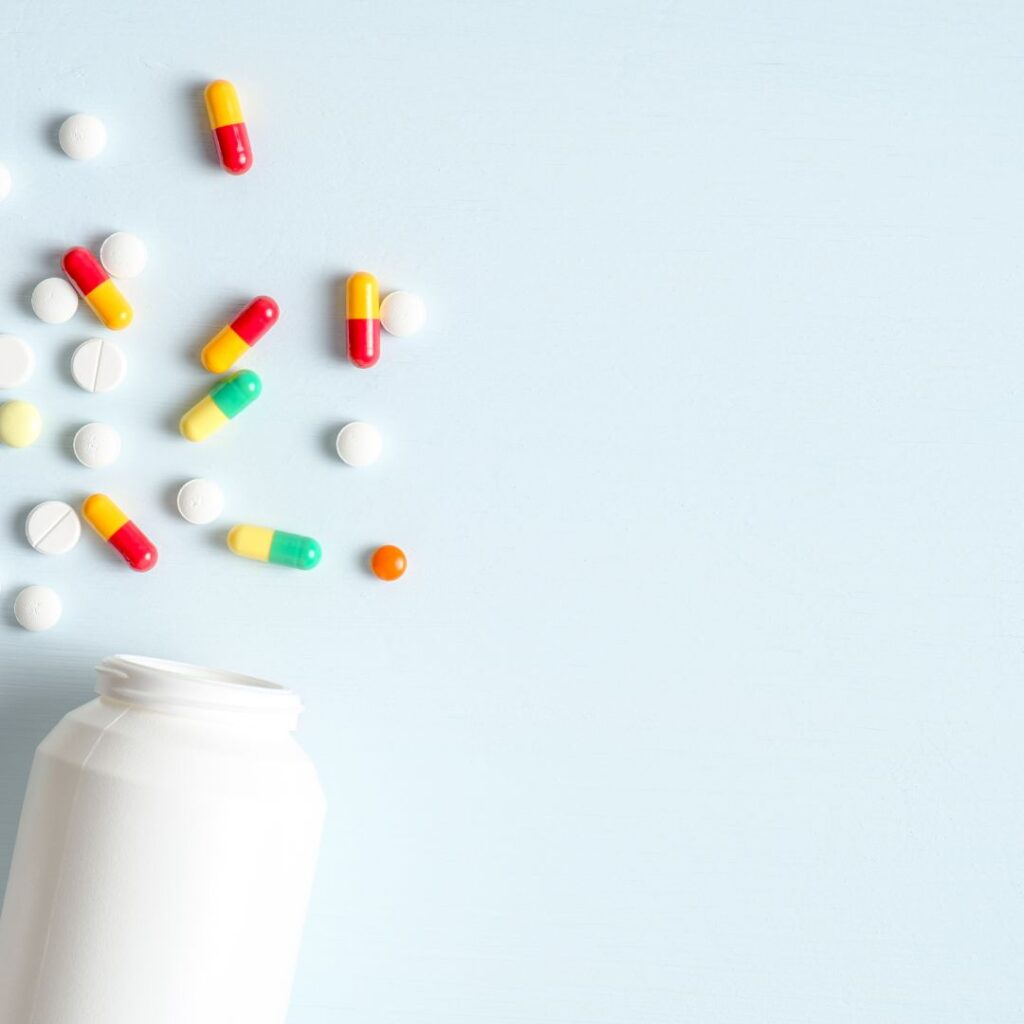 what medications cause hypothyroidism